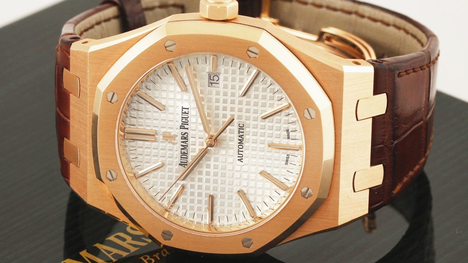 Le Caratteristiche Tecniche che Aumentano il Valore di un Orologio